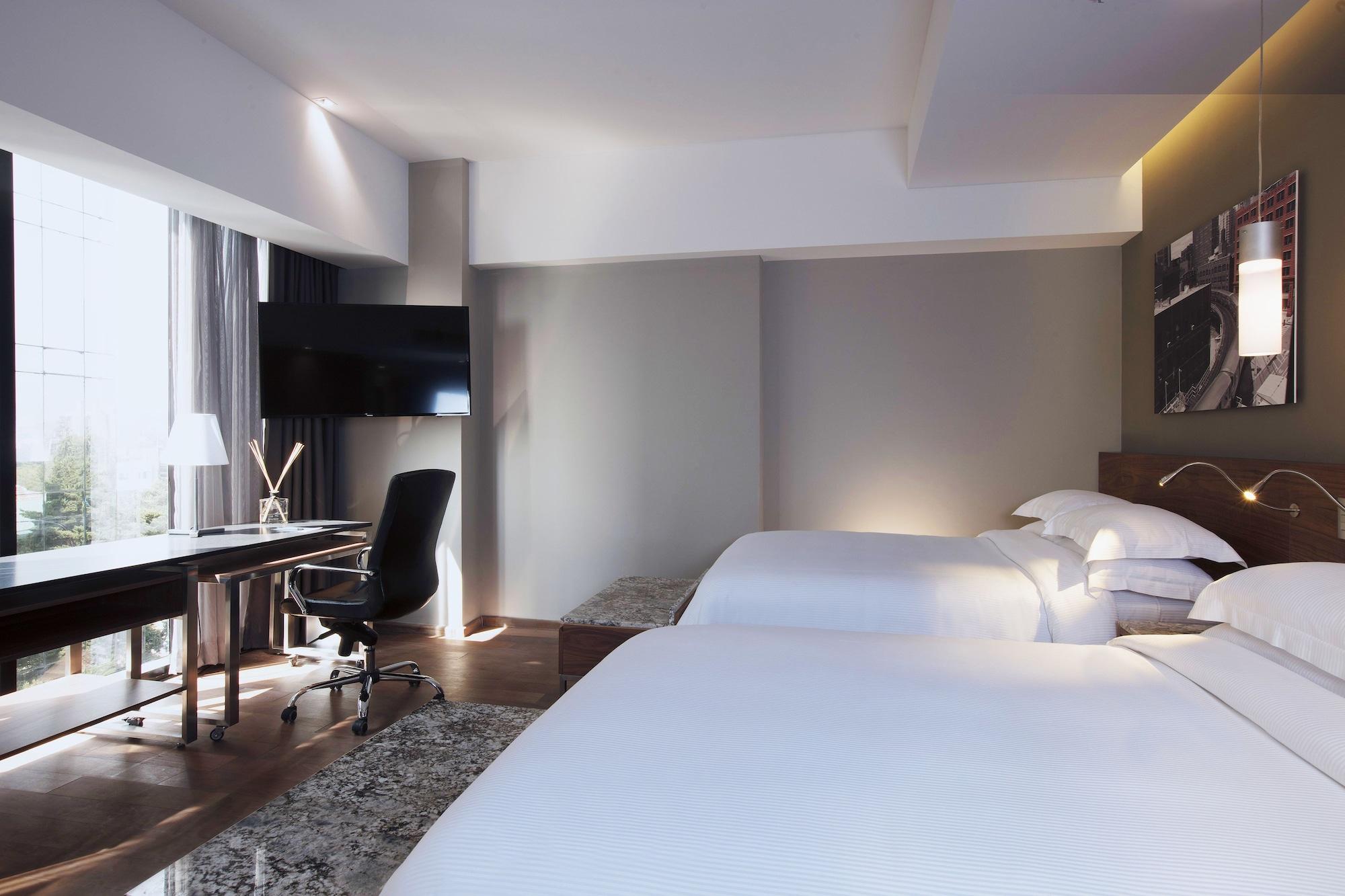 Krystal Grand Suites Insurgentes Mexico City Luaran gambar Deluxe room