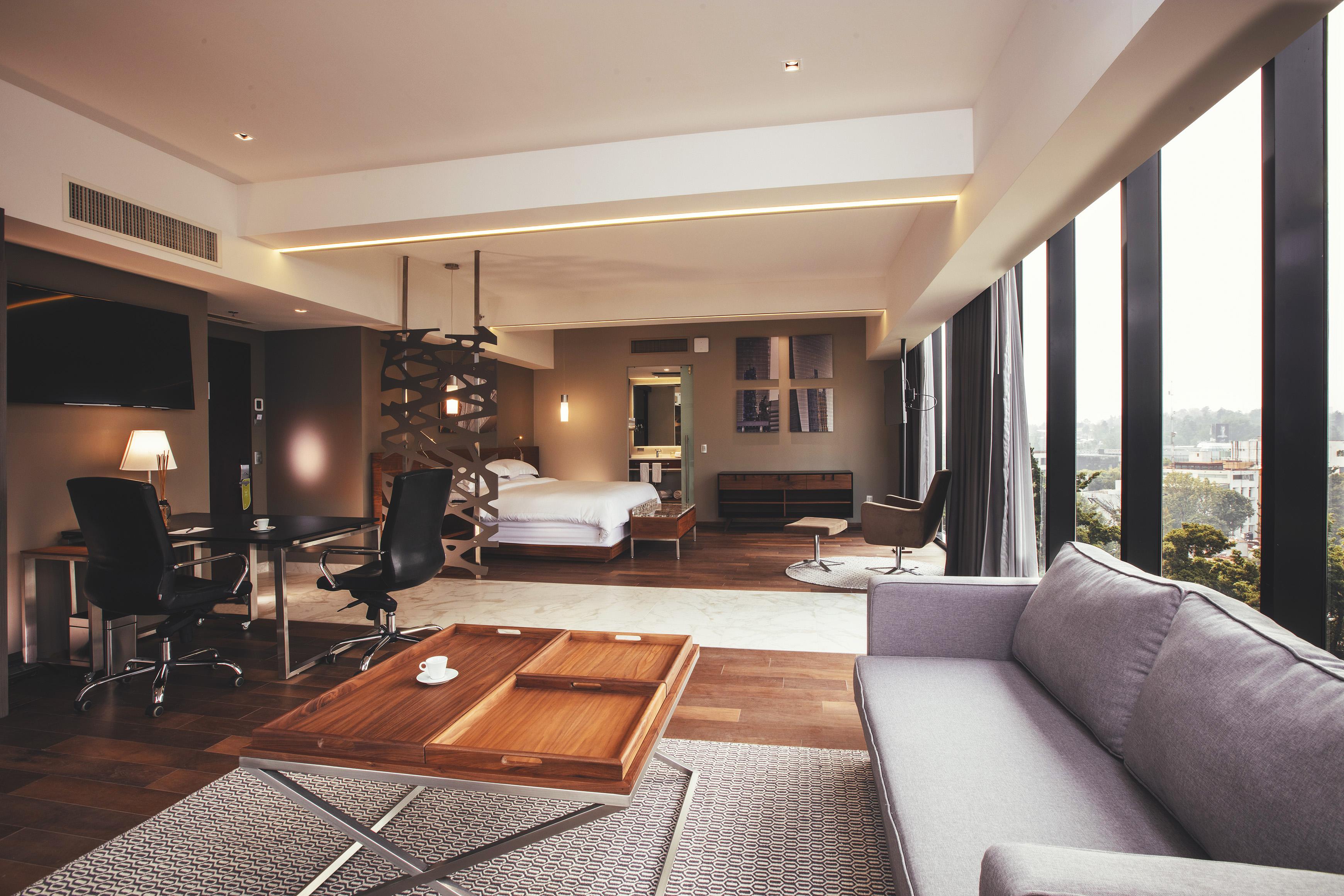 Krystal Grand Suites Insurgentes Mexico City Luaran gambar A suite at the hotel