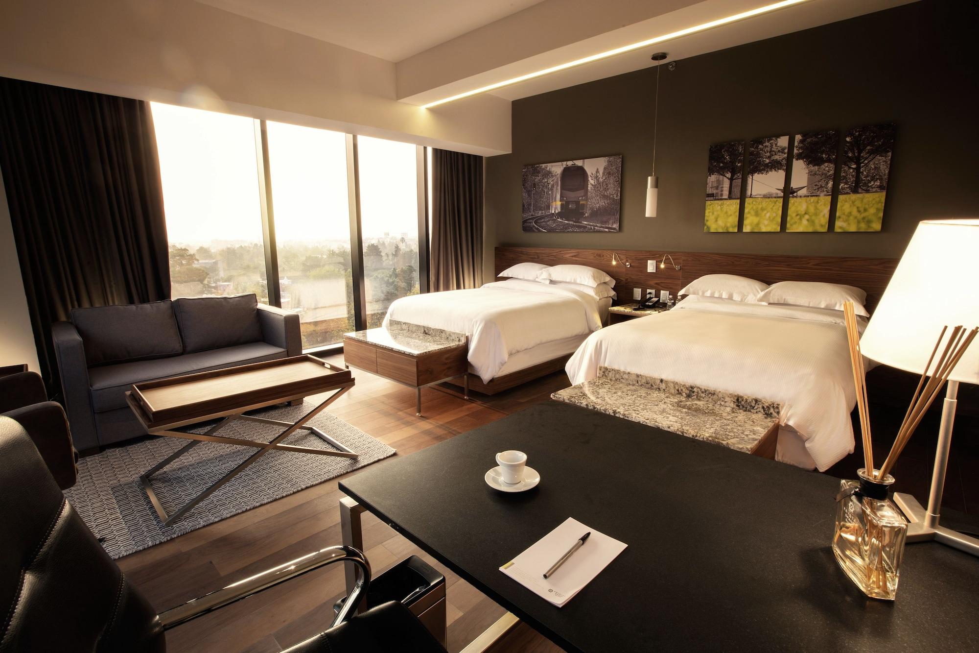 Krystal Grand Suites Insurgentes Mexico City Luaran gambar A room at the hotel