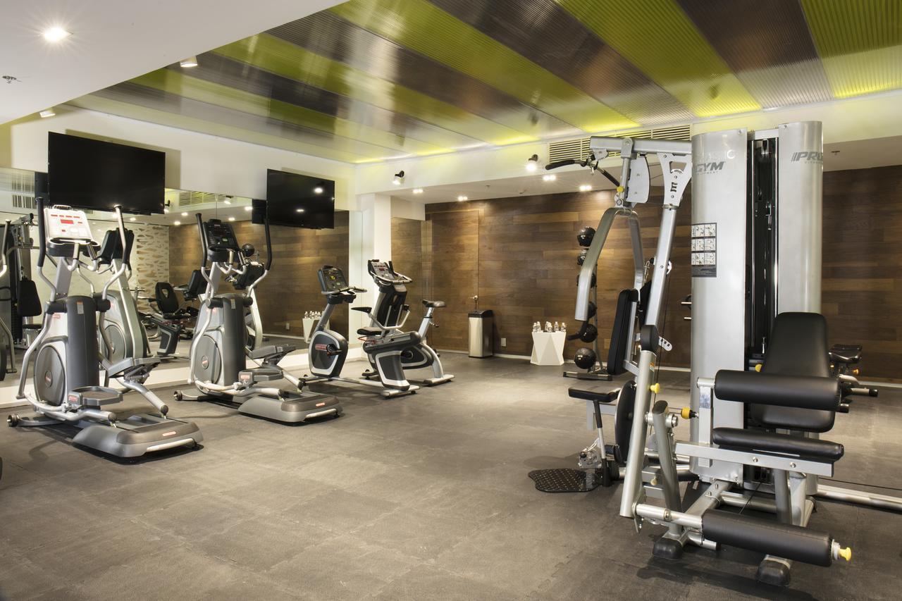 Krystal Grand Suites Insurgentes Mexico City Luaran gambar The gym at the hotel