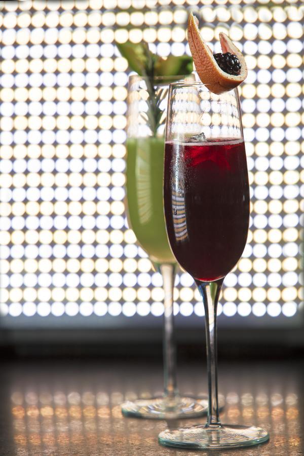 Krystal Grand Suites Insurgentes Mexico City Luaran gambar A Kir Royale