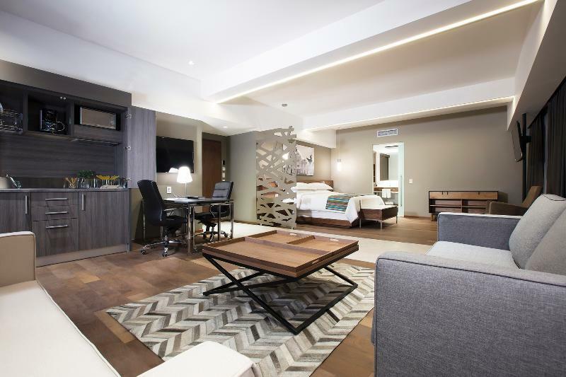 Krystal Grand Suites Insurgentes Mexico City Luaran gambar A suite at the hotel